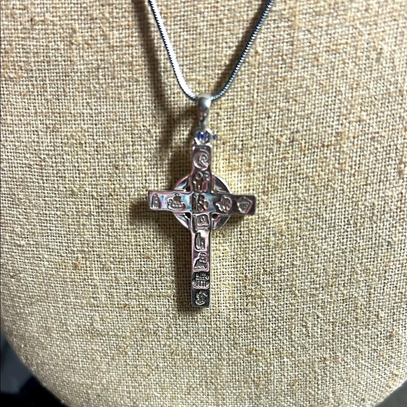 History of Ireland Cross Pendant Sterling Silver on 18kgp chain - Picture 2 of 5